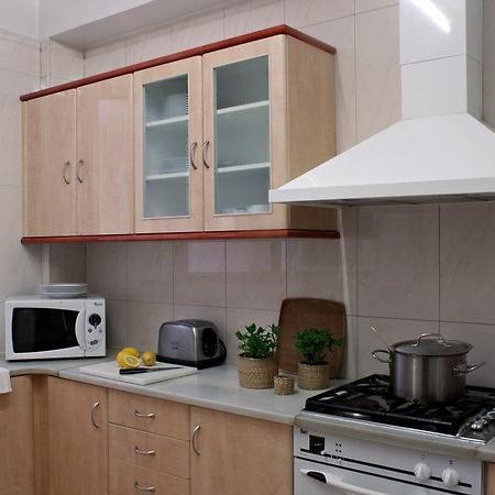 Ainb B&B Eixample-Muntaner Барселона Экстерьер фото