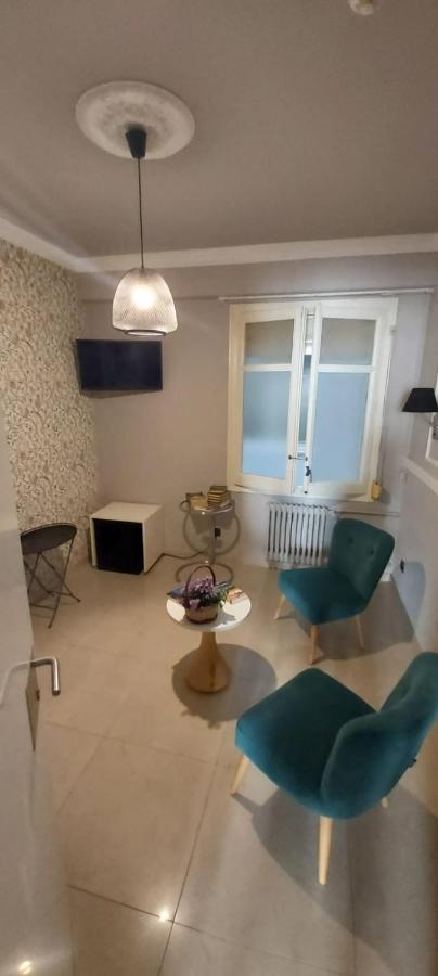 Ainb B&B Eixample-Muntaner Барселона Экстерьер фото