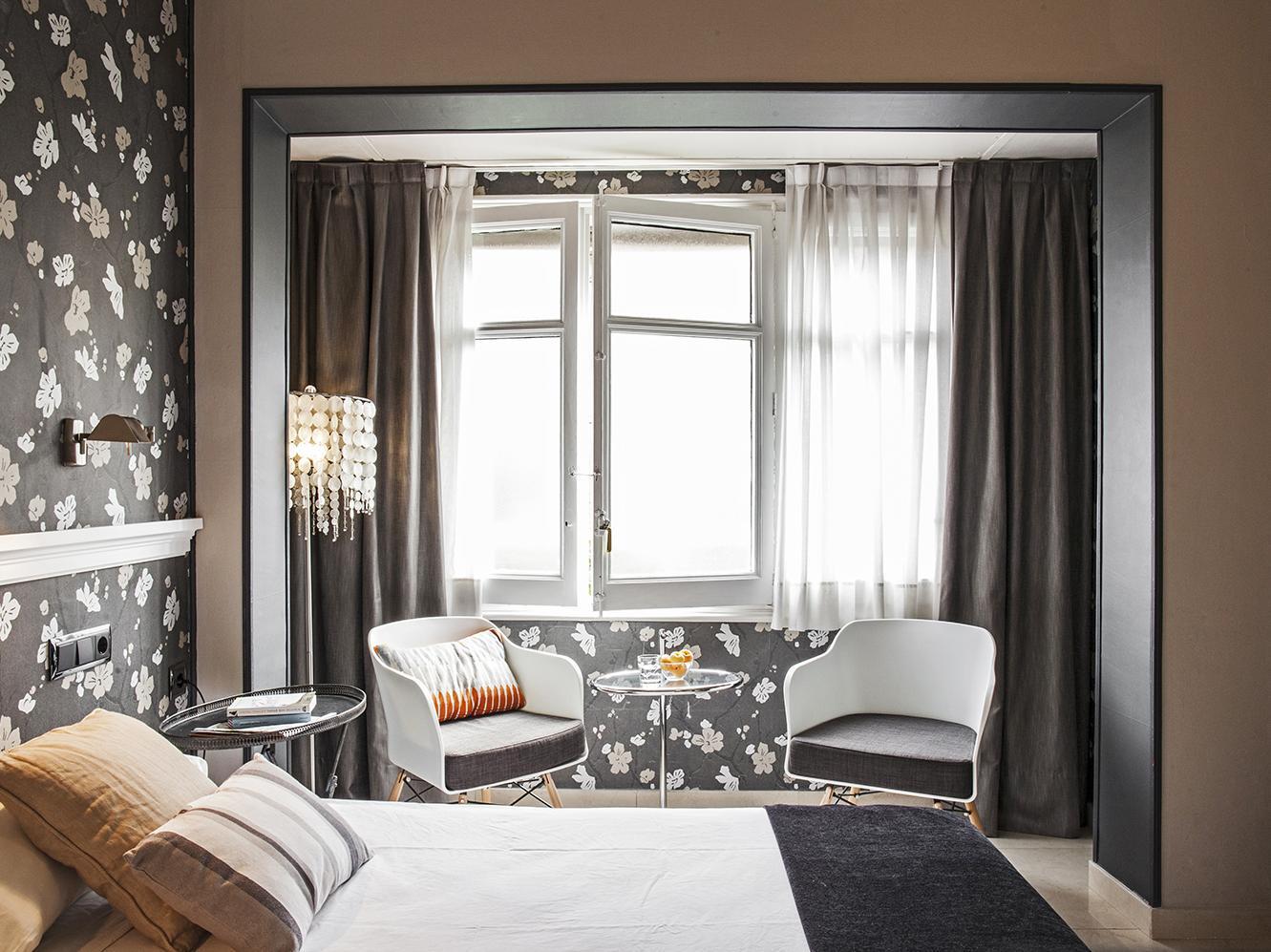 Ainb B&B Eixample-Muntaner Барселона Экстерьер фото