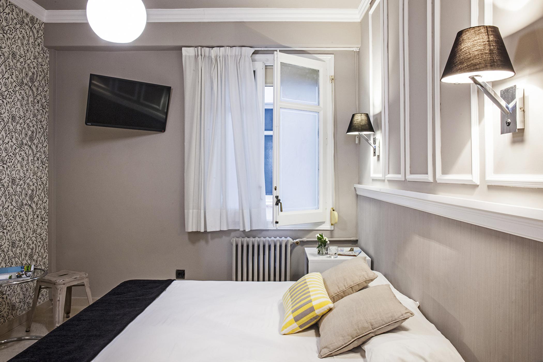 Ainb B&B Eixample-Muntaner Барселона Экстерьер фото