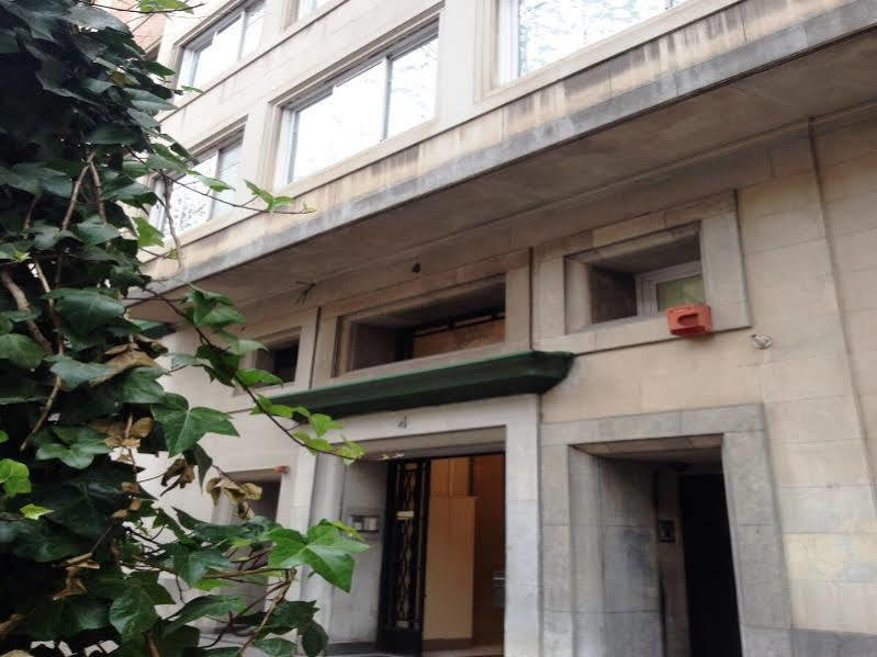 Ainb B&B Eixample-Muntaner Барселона Экстерьер фото
